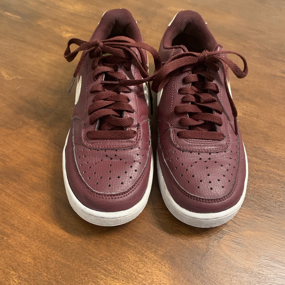 Nike low tops - Picture 2 of 5